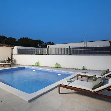 Ridollin By Interhome * Pula