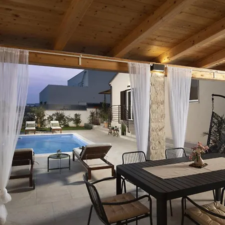 بيت للعطل Ridollin By Interhome بولا