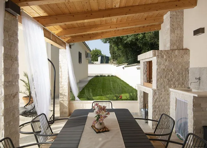 Ridollin By Interhome * بولا